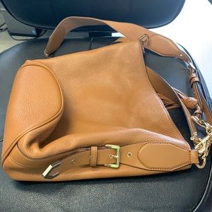 Tan Michael Kors bucket back